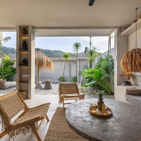 The Konkret Lombok Villa Kuta  ภายนอก รูปภาพ