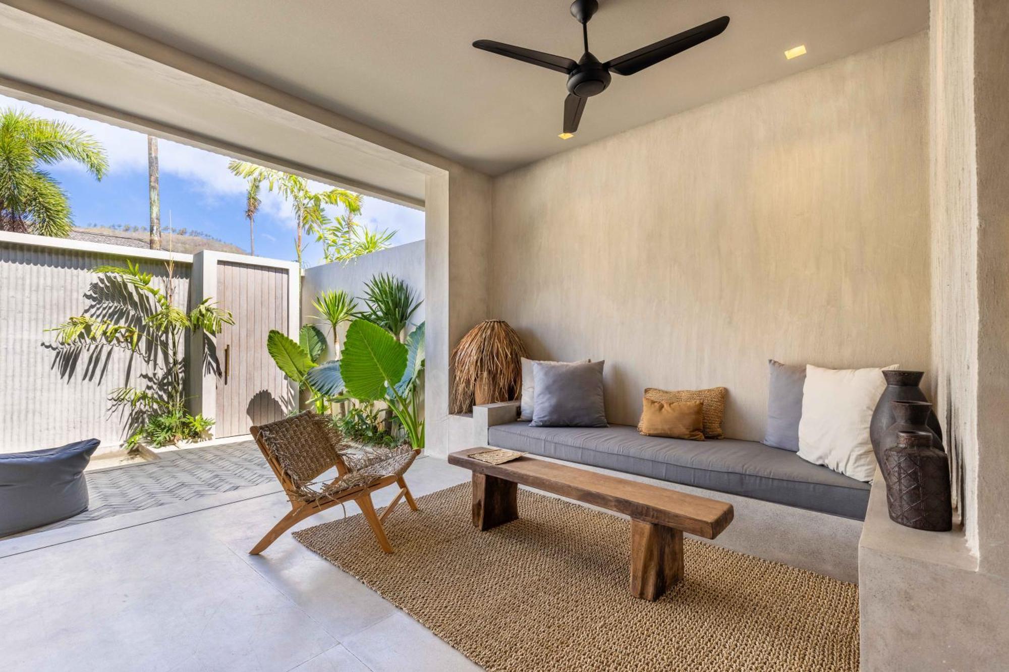 The Konkret Lombok Villa Kuta  ภายนอก รูปภาพ