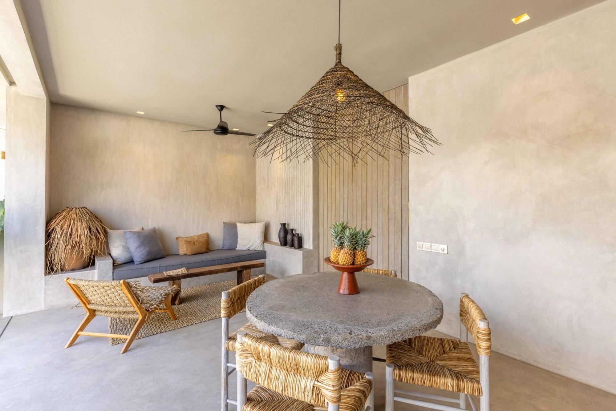 The Konkret Lombok Villa Kuta  ภายนอก รูปภาพ