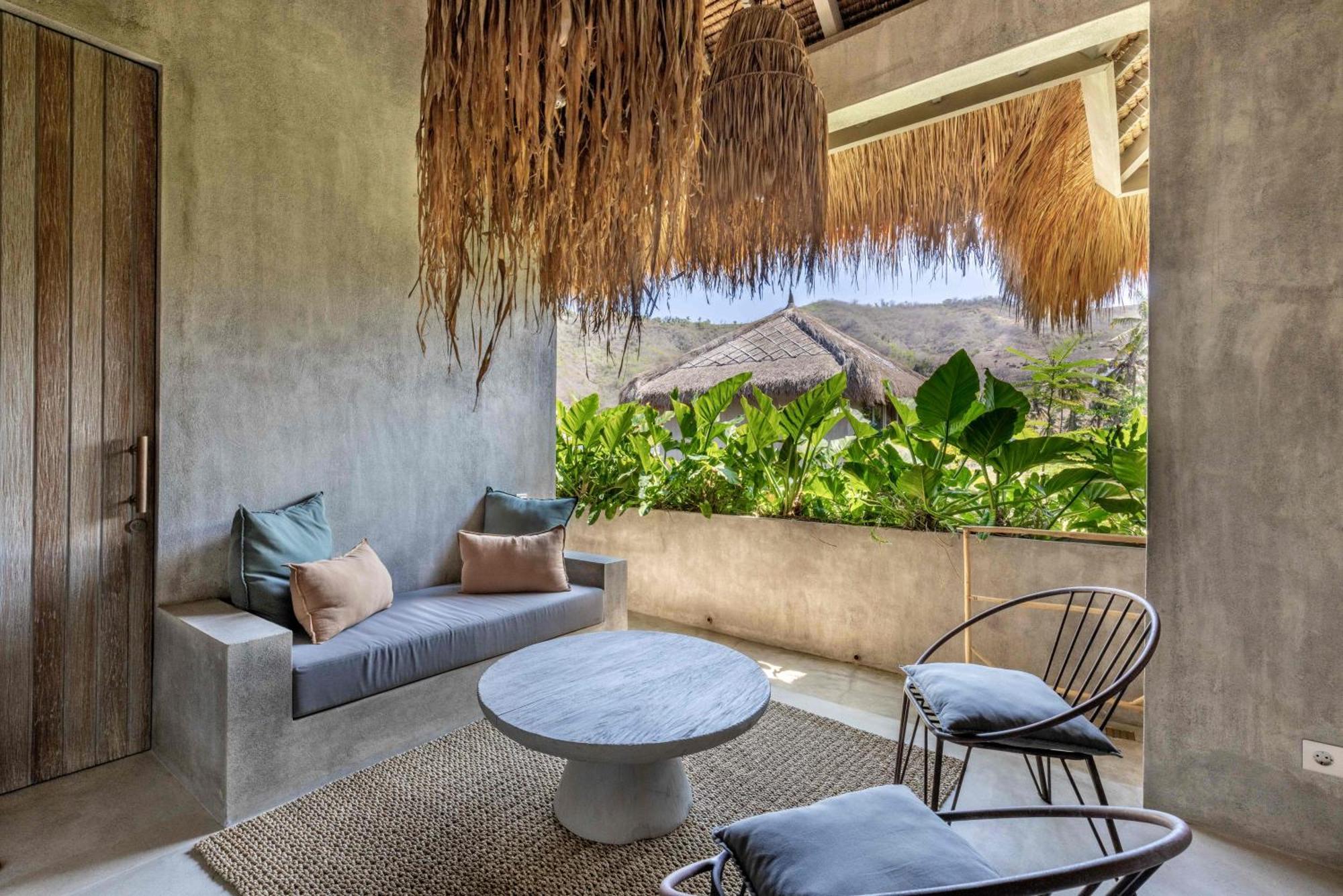 The Konkret Lombok Villa Kuta  ภายนอก รูปภาพ