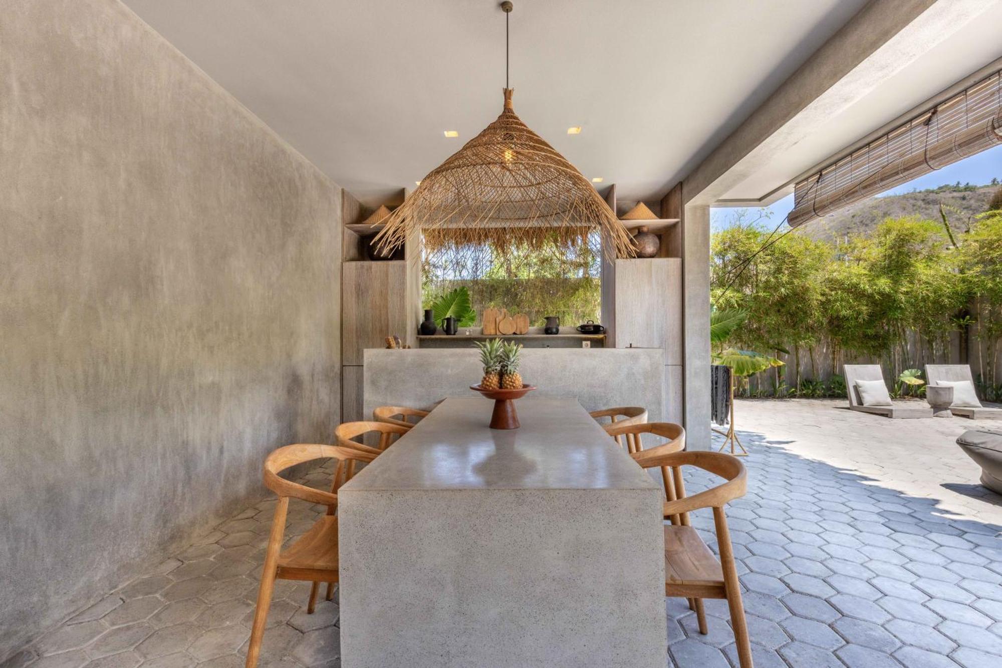 The Konkret Lombok Villa Kuta  ภายนอก รูปภาพ