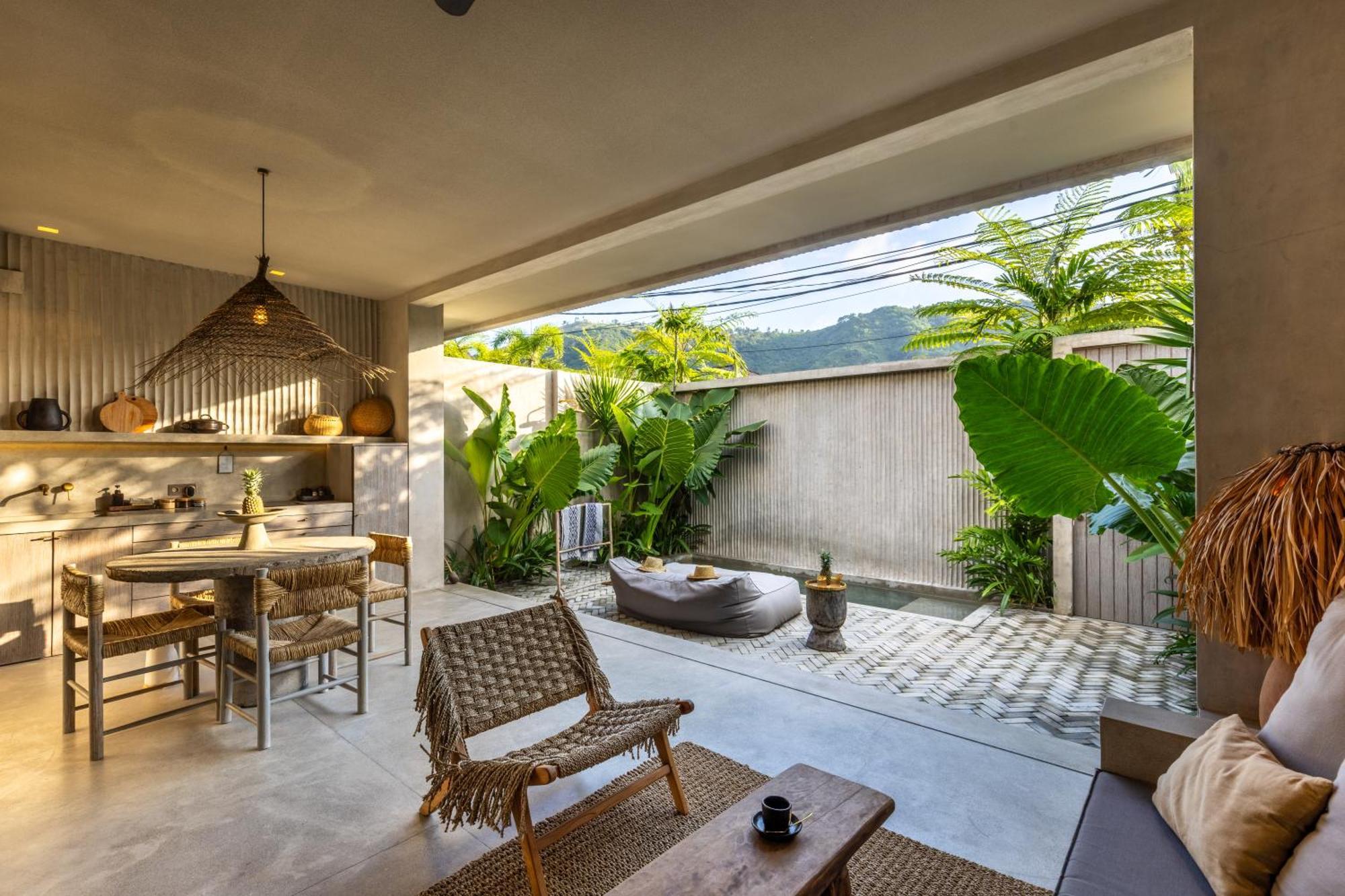 The Konkret Lombok Villa Kuta  ภายนอก รูปภาพ